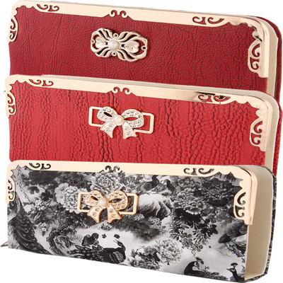 

Hardys Party Multicolor Clutch