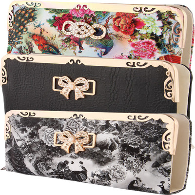 

Hardys Party Multicolor Clutch
