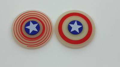 

ThEssentials Fidget Spinner Captain America Glow in dark(Red)