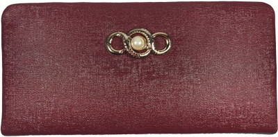 

Bizarre Vogue Party Maroon Clutch