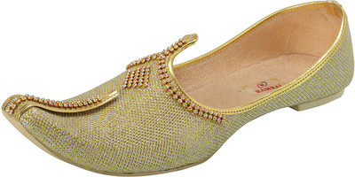 

Ramraj Men Synthetic Wedding Mojari Jutis For Men(Gold