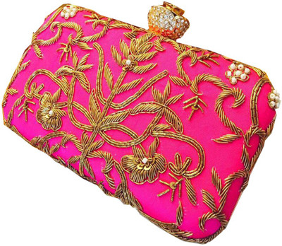 

CRAFTBAZAAR Party Pink Clutch