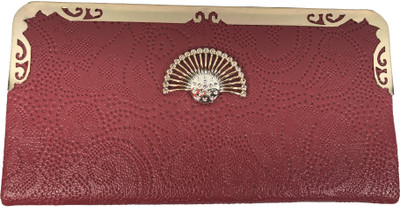 

Bizarre Vogue Party Maroon Clutch