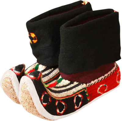 

SOIL Ladakhi Thigma Design Pabus, Handstitched in Pure Sheep Wool Espadrilles For Women(Multicolor