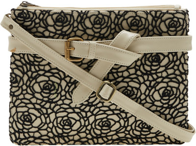 

Tarusa Women Casual Black Leatherette Sling Bag