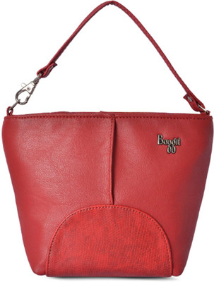 

Baggit Hand-held Bag(Red)