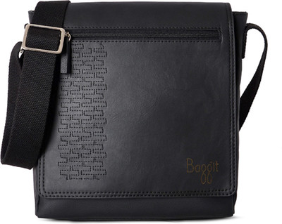 

Baggit Messenger Bag(Black)