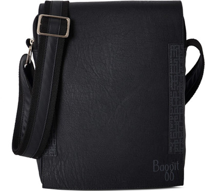 

Baggit Messenger Bag(Black)