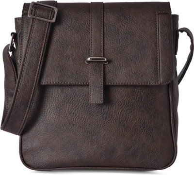 

Baggit Messenger Bag(Brown)