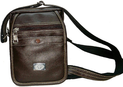 

A One Bags Messenger Bag(Brown)