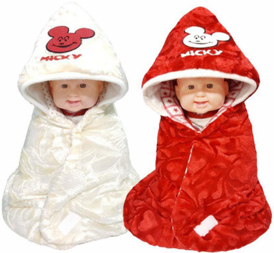 

Brandonn HOODED AND PRINTED FOAM FILLED , WELCROW STITCHED COMFORT AND SAFETY Sleeping Bag(Multicolor, Cream;red