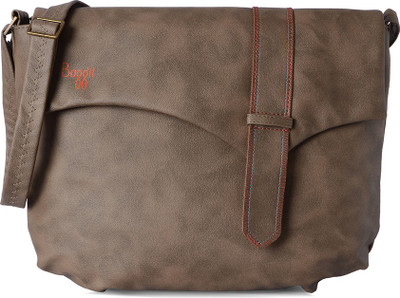 

Baggit Women Casual Beige PU Sling Bag