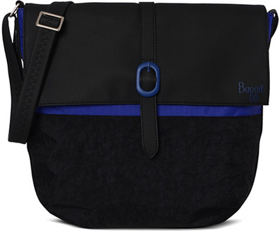 

Baggit Women Casual Black PU Sling Bag