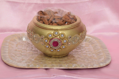 

Newgenn India Showpiece Gift Set