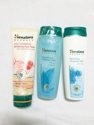

Himalaya Clear Complexion whitening face wash, Refreshing & Clarifying Toner, Refreshing Cleansing Milk(Set of)