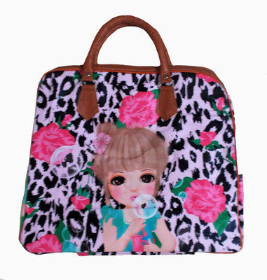 

Rosy Hand-held Bag(Multicolor)