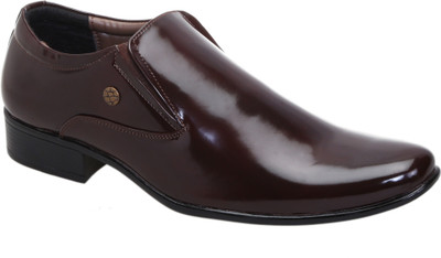 

Zappy Slip On For Men(Brown