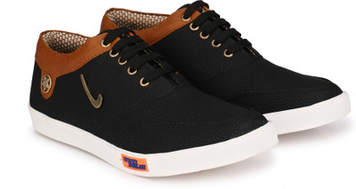 

FLAIR Casuals For Men(Black