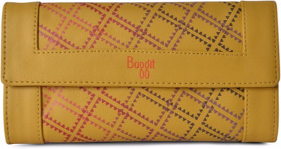 Baggit Casual Green Clutch