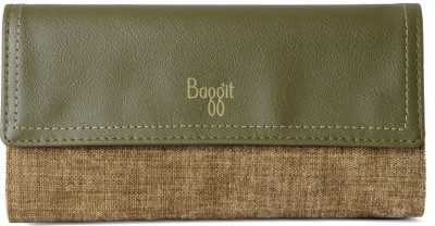 

Baggit Casual Green Clutch