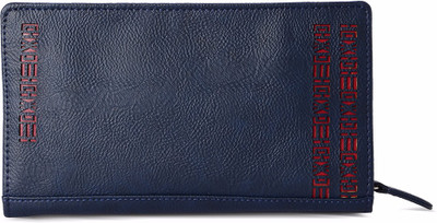 

Baggit Casual Blue Clutch