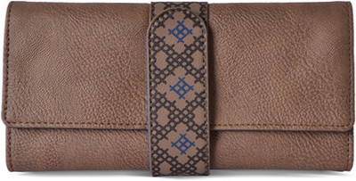 

Baggit Casual Beige Clutch