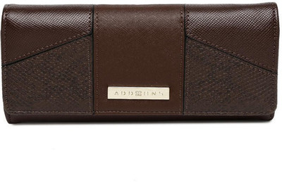 

Addons Casual Brown Clutch