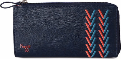 

Baggit Casual Blue Clutch