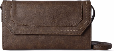 

Baggit Casual Brown Clutch