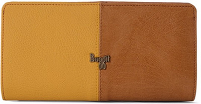 

Baggit Casual Brown Clutch