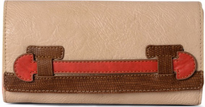 

Baggit Casual White Clutch