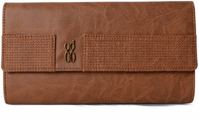 

Baggit Casual Tan Clutch