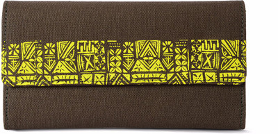 

Baggit Casual Green Clutch