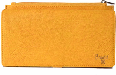 

Baggit Casual Yellow Clutch