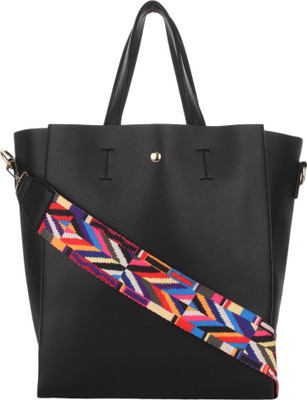 

Alvaro Castagnino Shoulder Bag(Black)