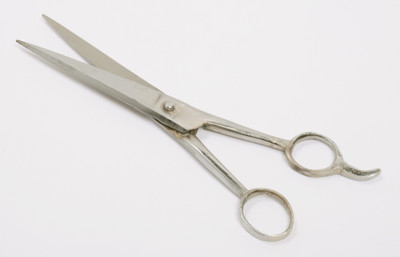 MadanScissors Barber with finger rest - 180mm Scissors(Set of 1, Silver)