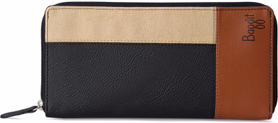 

Baggit Casual Black Clutch