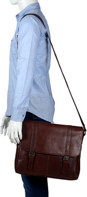 

Leather Zentrum Messenger Bag(Brown)