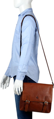 

Leather Zentrum Messenger Bag(Brown)