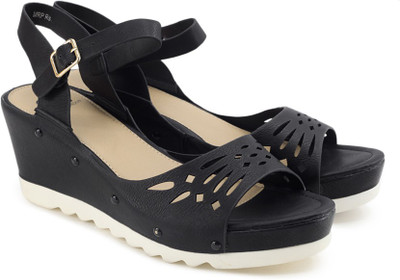 

Carlton London Women BLACK Wedges