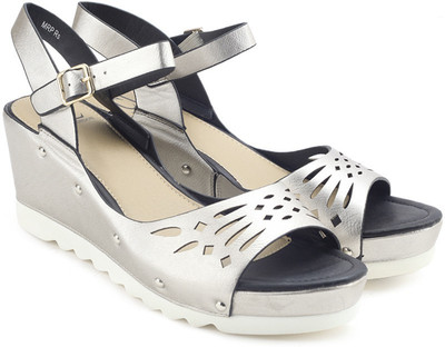

Carlton London Women SILVER Wedges