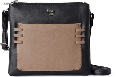 

Baggit Women Casual Black Leatherette Sling Bag