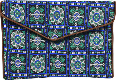 

Craft Trade Casual Multicolor Clutch
