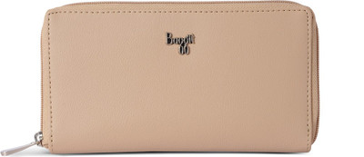 

Baggit Casual Beige Clutch