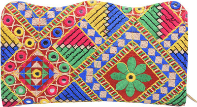 

Craft Trade Casual Multicolor Clutch