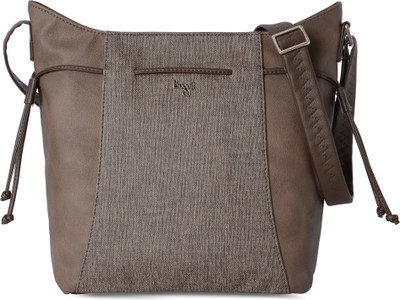 

Baggit Tote(Multicolor)