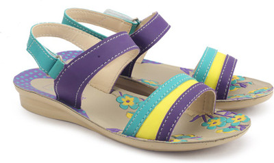 

Footfun by Liberty Boys & Girls Velcro Strappy Sandals(Beige, Green