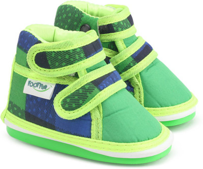 

Footfun Boys & Girls Slip on Running Shoes(Green