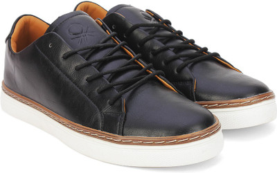 

United Colors of Benetton Sneakers For Men(Black, 901