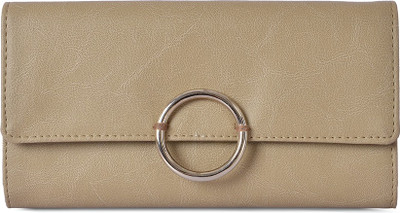 

Baggit Casual Beige Clutch